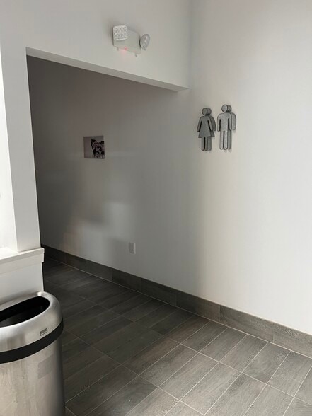 More Photos Of 25115 Gosling Rd, Spring Restaurant For Sale