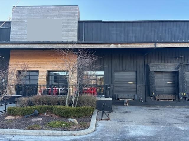 Primary Photo Of 330-332 E Lincoln Ave, Royal Oak Light Distribution For Lease