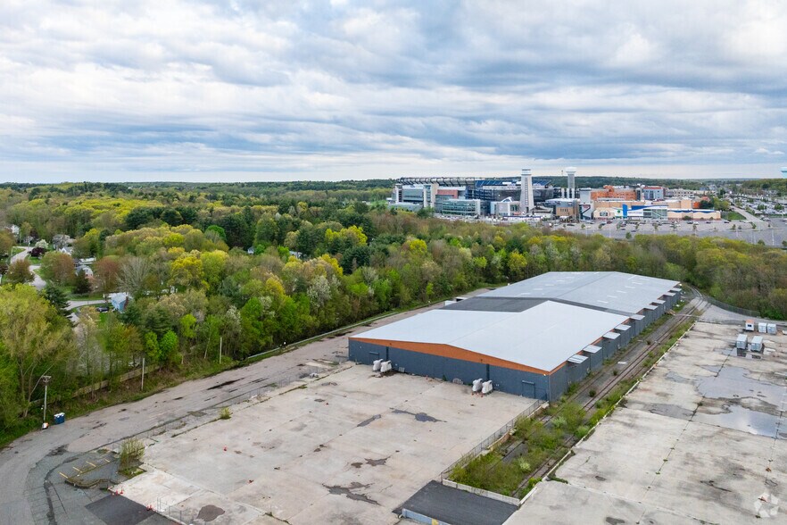 More Photos Of 208 North St, Foxborough Warehouse For Lease