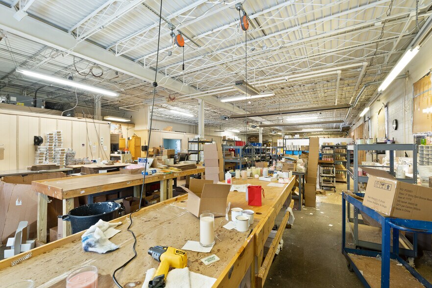 More Photos Of 677 S Cardinal Ln, Scottsburg Industrial For Sale