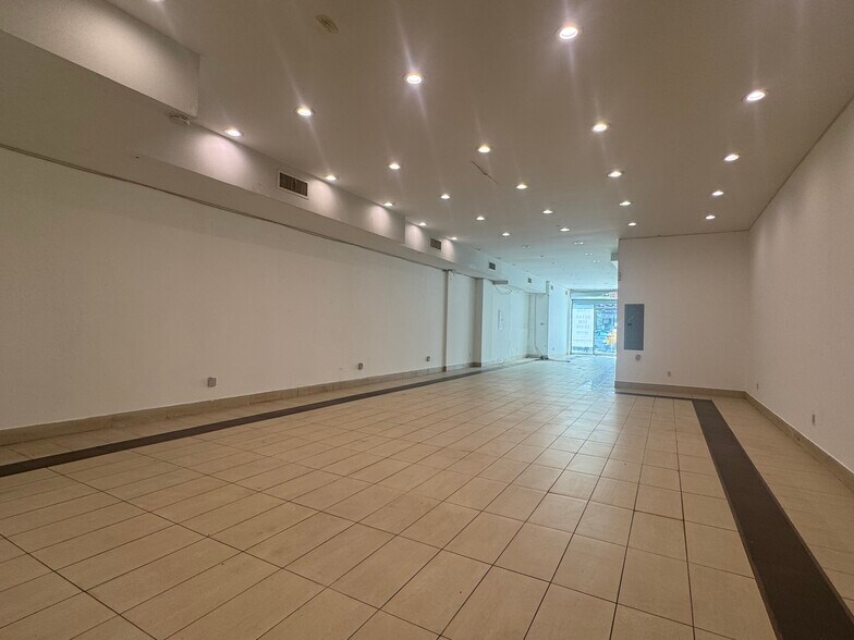 More Photos Of 28-25 Steinway St, Astoria Storefront Retail Residential For Lease