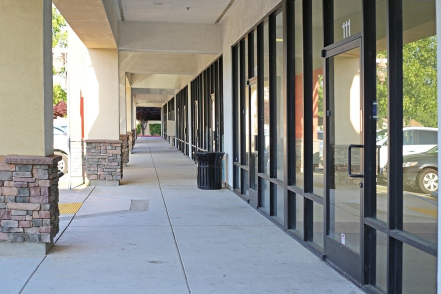 More Photos Of 7500 Elsie Ave, Sacramento Unknown For Lease
