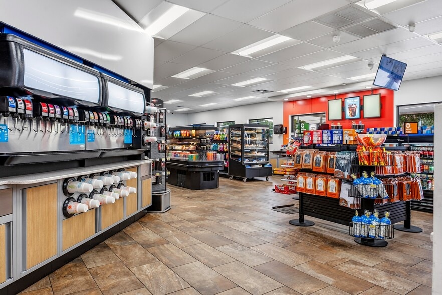More Photos Of 2902 SW Port St Lucie Blvd, Port Saint Lucie Service Station For Sale
