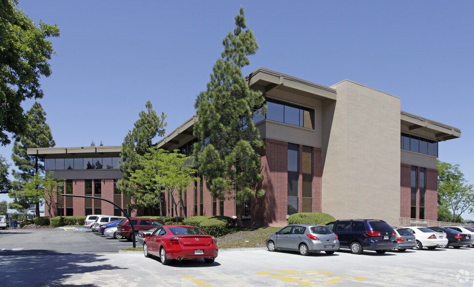 More Photos Of 1111 Civic Dr, Walnut Creek Office For Sale