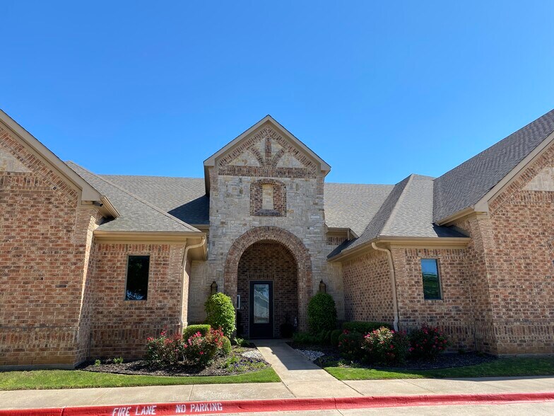 More Photos Of 3419 Cross Timbers Rd, Flower Mound Office For Lease
