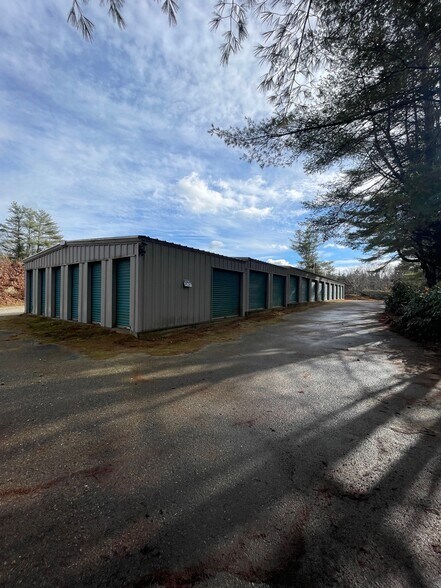 More Photos Of 10 Watson Rd, Barnstead General Retail For Sale