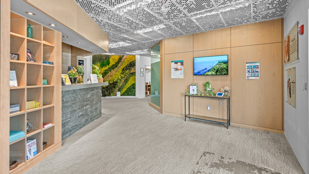 More Photos Of 111 Chestnut St, Providence Office For Lease