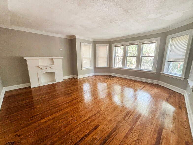 More Photos Of , Chicago Multifamily For Sale