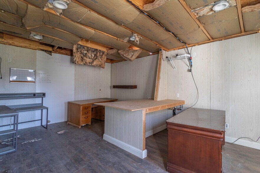 More Photos Of 2356 Alabama River Pky, Millbrook Flex For Sale