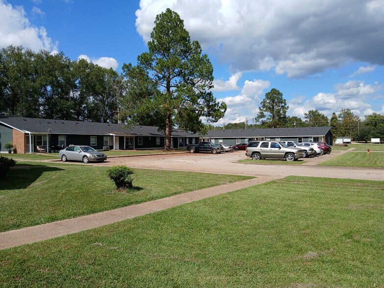 More Photos Of 1000 Broadmeadow Dr, Monticello Apartments For Sale