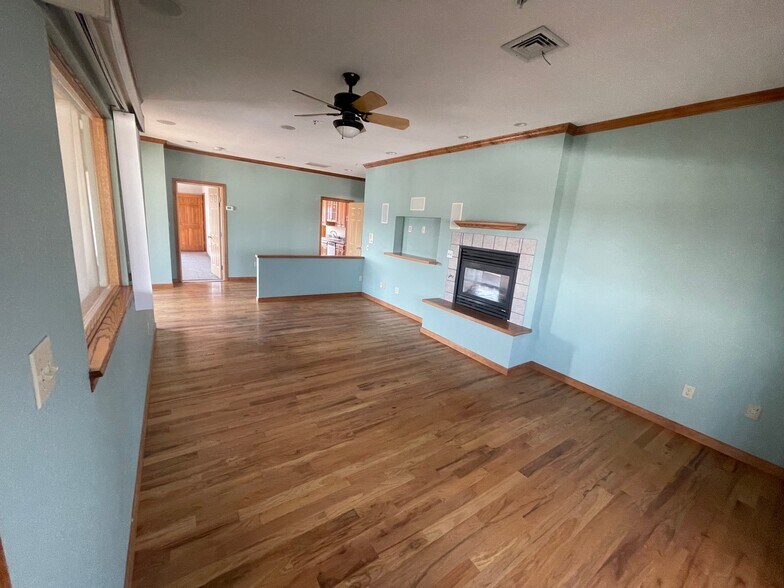 More Photos Of 2970 S Tejon St, Englewood Warehouse For Sale