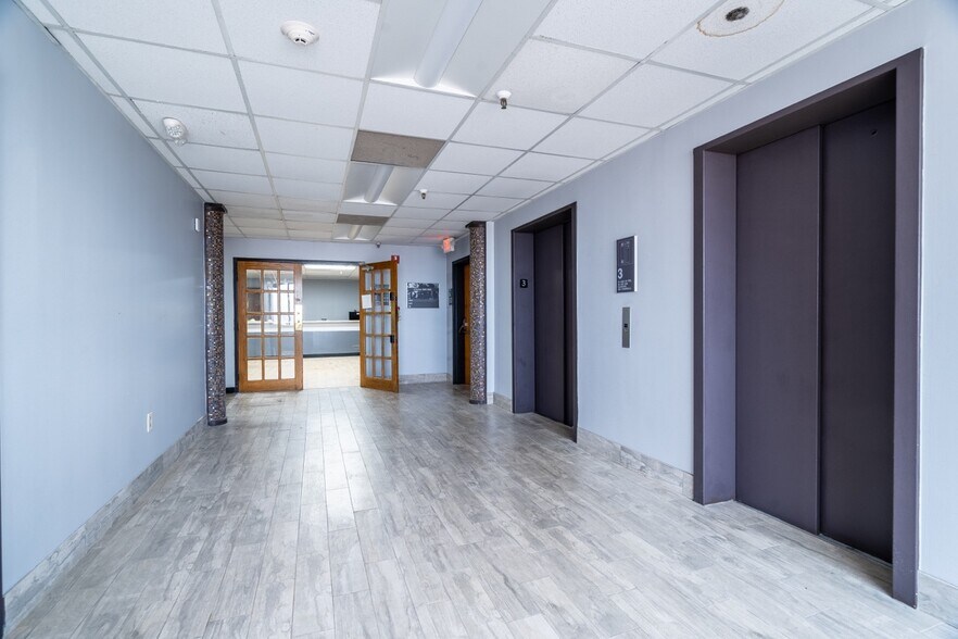 More Photos Of 908 E Southmore Blvd, Pasadena Medical For Lease