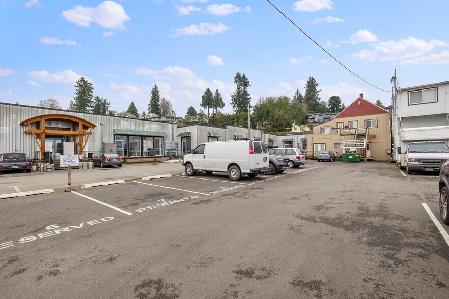 More Photos Of 821-825 Bay St, Port Orchard Storefront Retail Residential For Sale