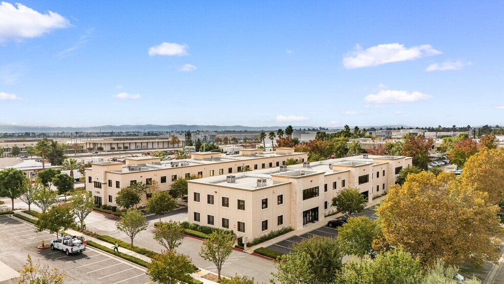 More Photos Of 1795 E Holt Blvd, Ontario Showroom For Sale