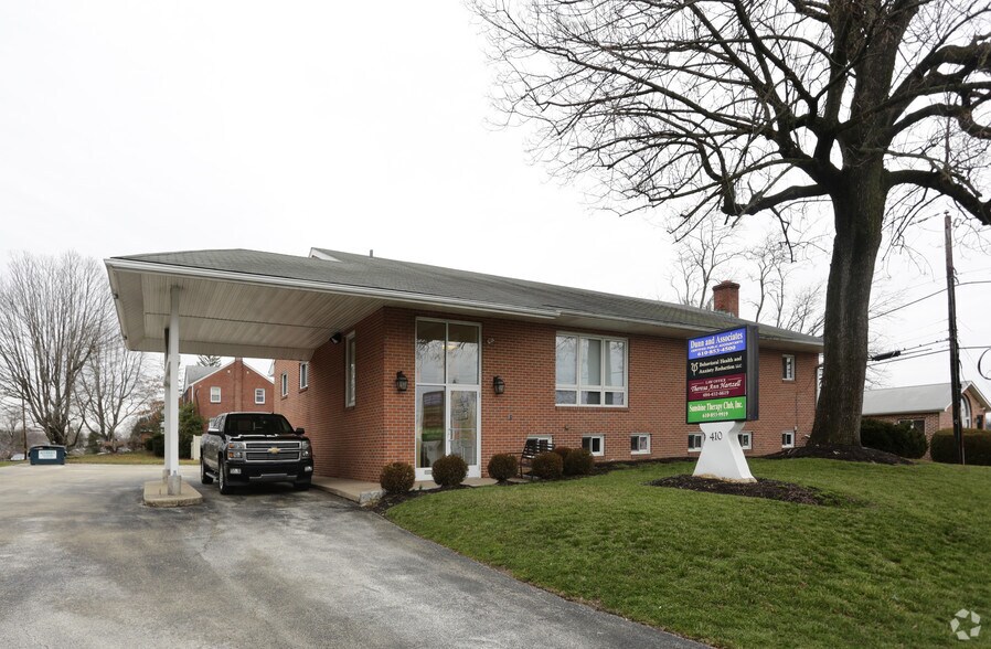 More Photos Of 410 E Township Line Rd, Havertown Office For Sale