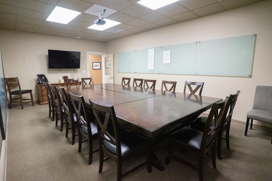 More Photos Of 800 S Stockton Ave, Ripon Warehouse For Sale