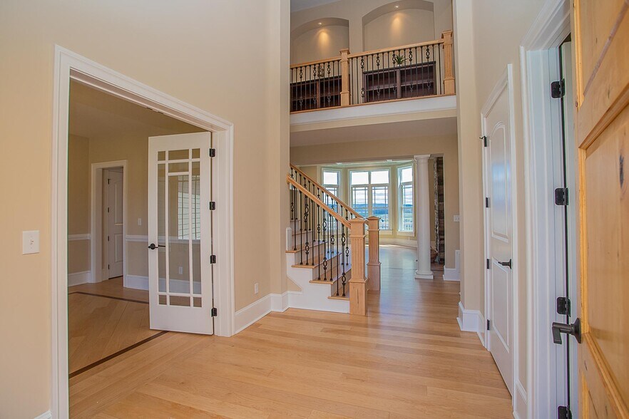 More Photos Of 243 Barrenridge rd, Staunton Specialty For Sale