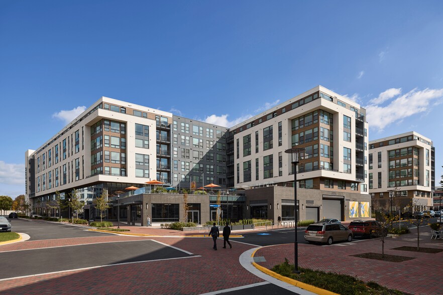More Photos Of 2311 Dulles Station Blvd, Herndon Apartments For Lease