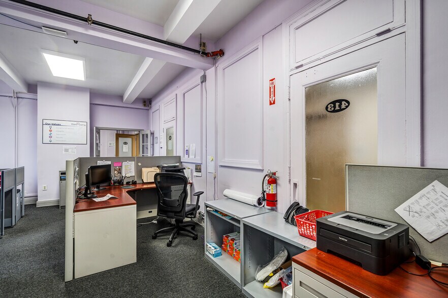 More Photos Of 313 State St, Perth Amboy Office Residential For Lease