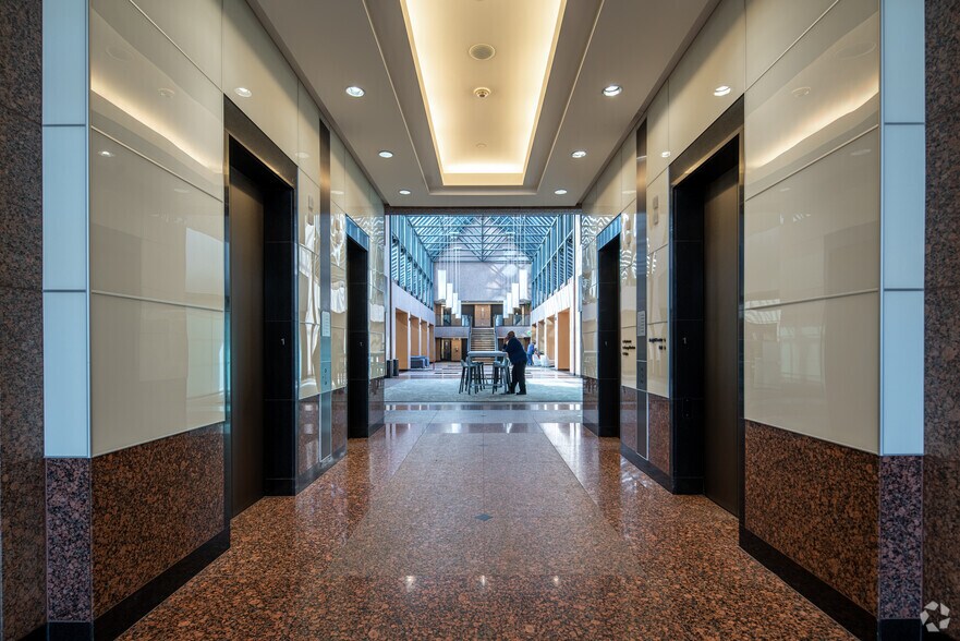 More Photos Of 1550 Utica Ave S, Saint Louis Park Office For Lease