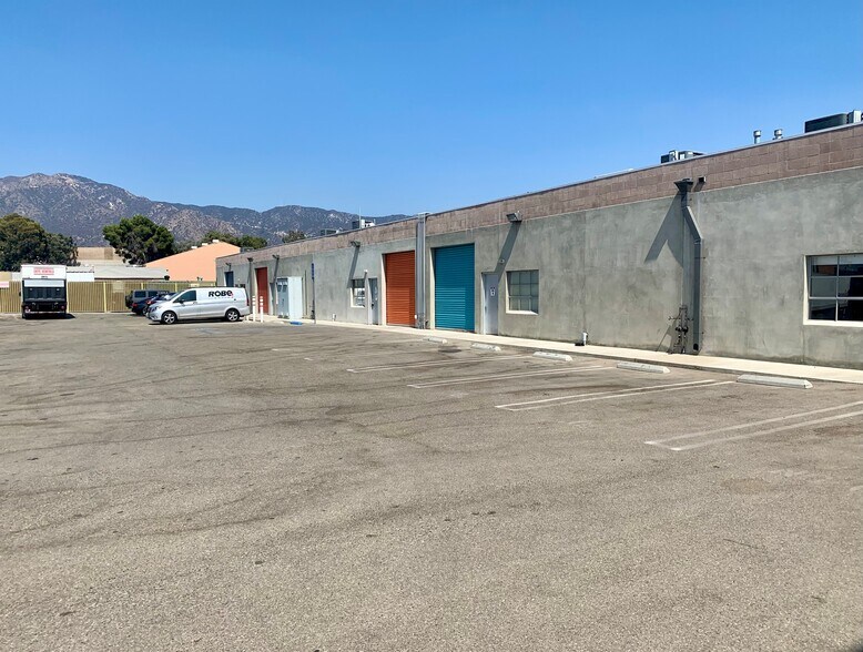 More Photos Of 164-172 W Providencia Ave, Burbank Warehouse For Lease