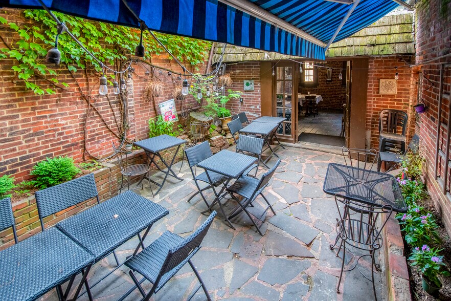 More Photos Of 1127 Pine St, Philadelphia Storefront Retail Residential For Sale