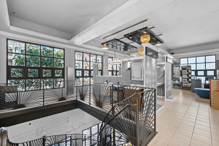 More Photos Of 423-435 Valencia St, San Francisco Freestanding For Sale