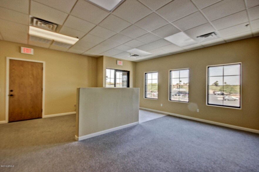 More Photos Of 16853 E Palisades Blvd, Fountain Hills Office For Lease
