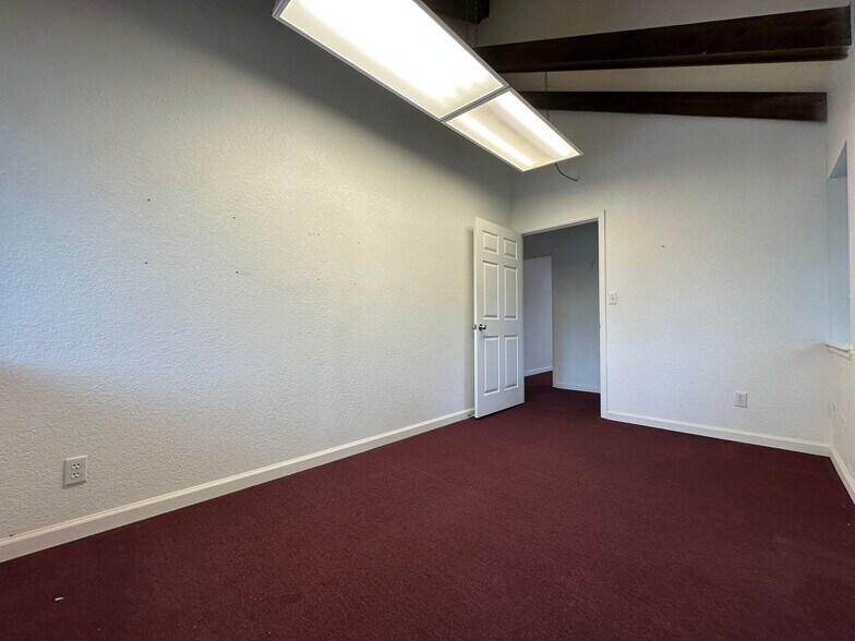 More Photos Of 8751 E Hampden Ave, Denver Medical For Sale