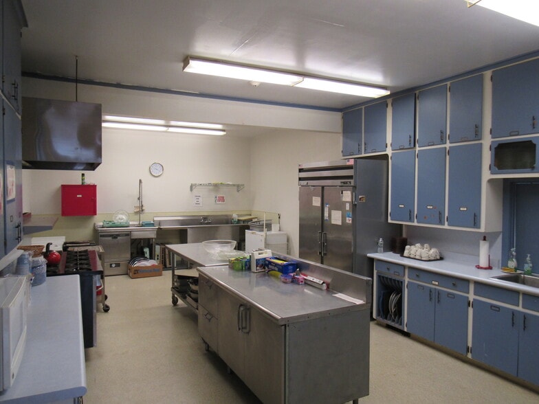 More Photos Of 92 Main St, East Windsor Religious Facility For Sale