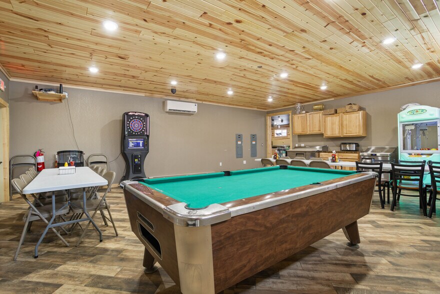 More Photos Of 220 Main St, Butte Restaurant For Sale