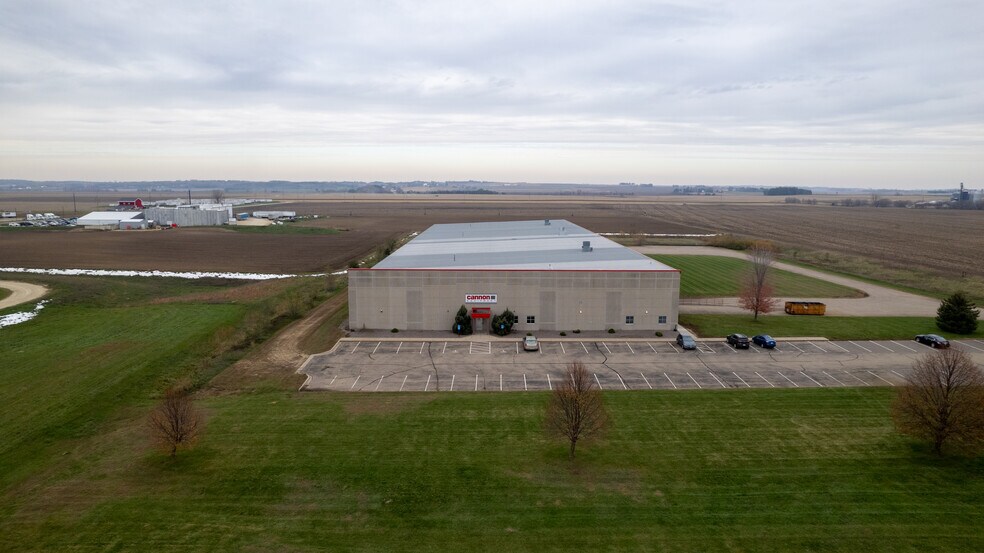 More Photos Of 3310 MN-20, Cannon Falls Distribution For Sale