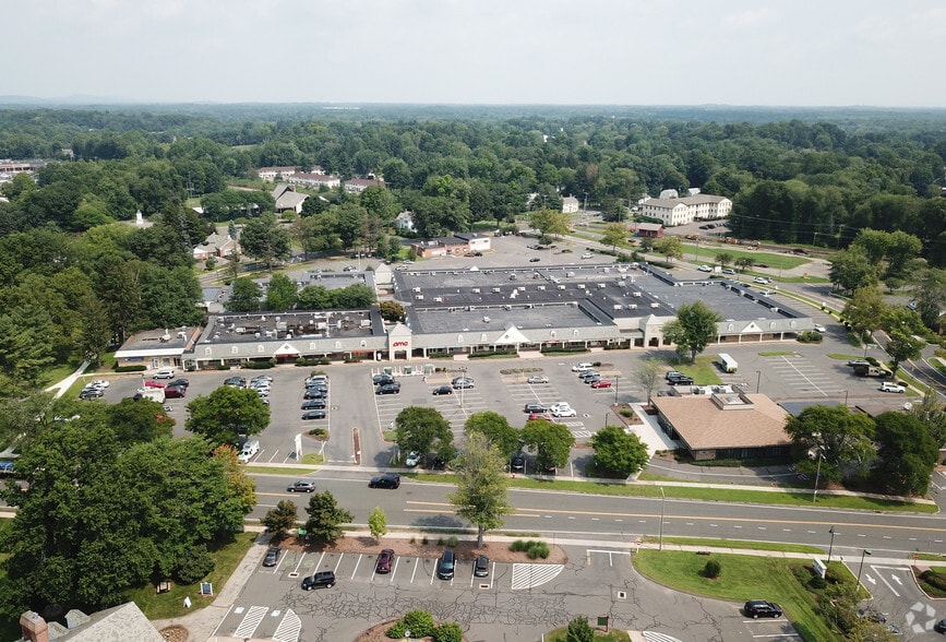 More Photos Of 836 Park Ave, Bloomfield General Retail For Lease