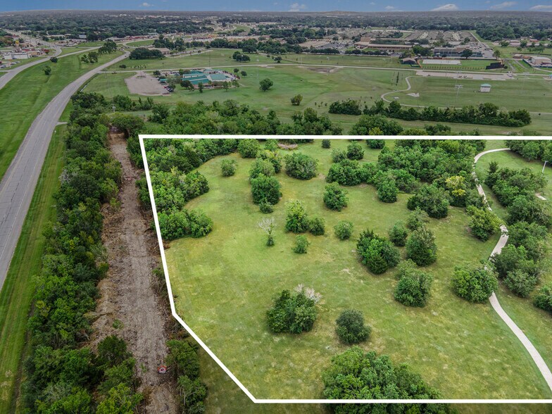 More Photos Of 3111 TX-35 Loop, Alvin Land For Sale