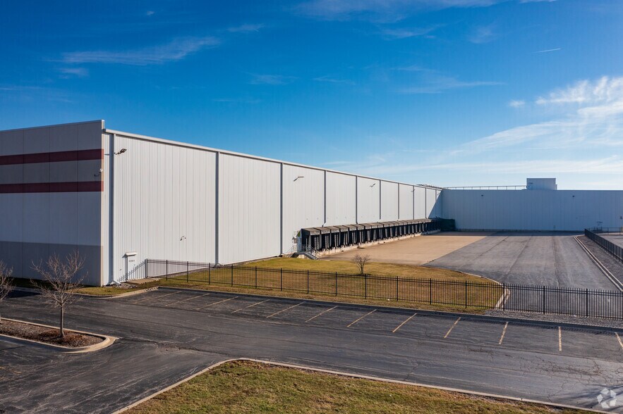 More Photos Of 2600 Haven Ave, Joliet Distribution For Lease