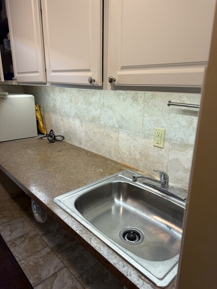 More Photos Of 5516 Torrey Rd, Flint Medical For Sale