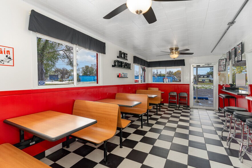 More Photos Of 1401 N Highway 20, Cannon Falls Fast Food For Sale