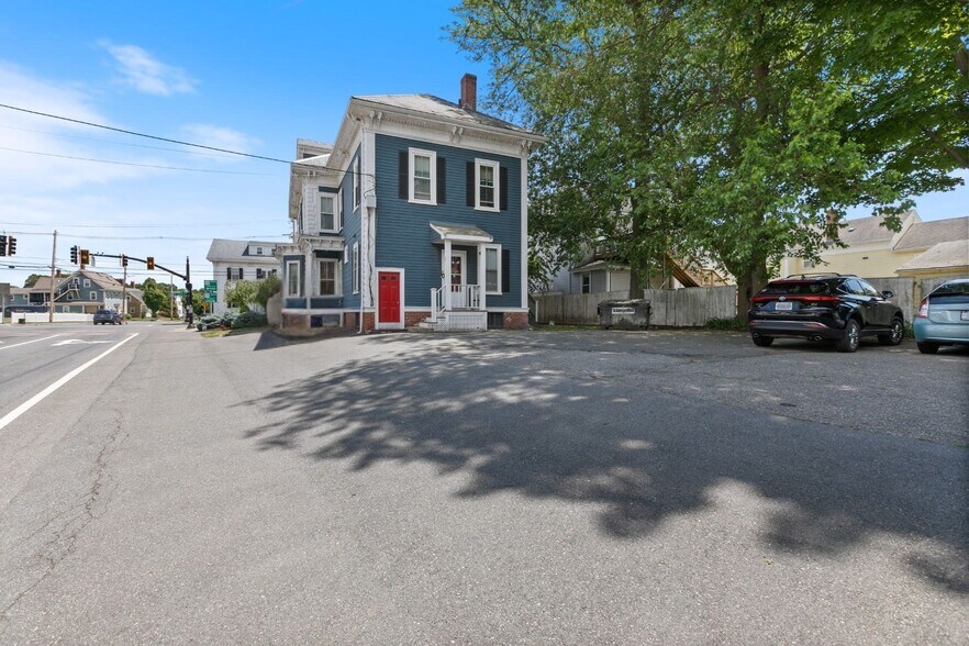 More Photos Of 23 Poplar St, Danvers Multifamily For Sale