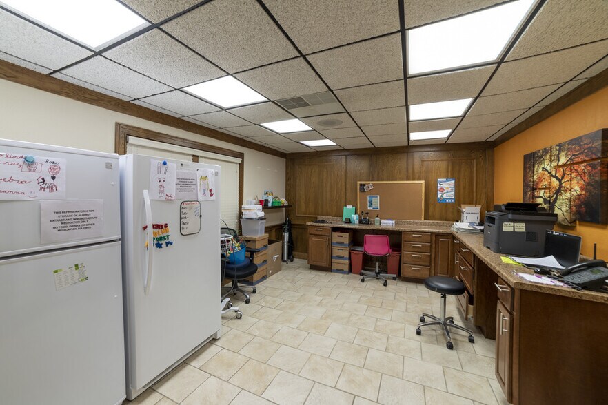 More Photos Of 701 N Price Rd, Pampa Medical For Lease
