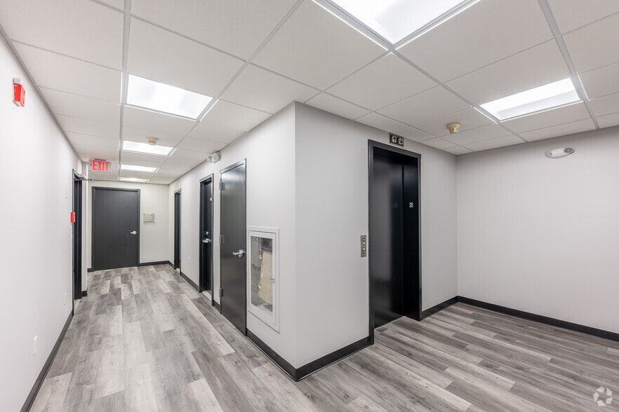 More Photos Of 29 Bank St, Stamford Office For Lease