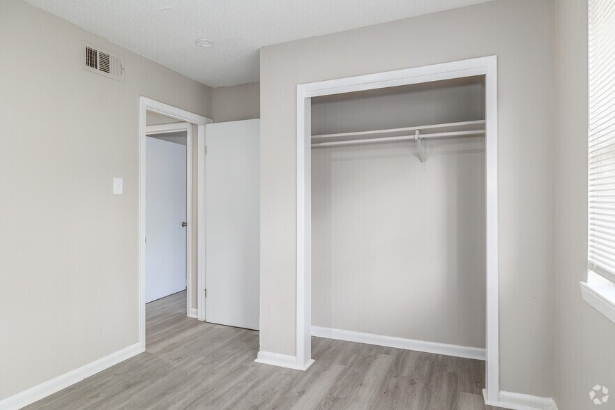 More Photos Of 5201 Geyer Springs Rd, Little Rock Apartments For Sale