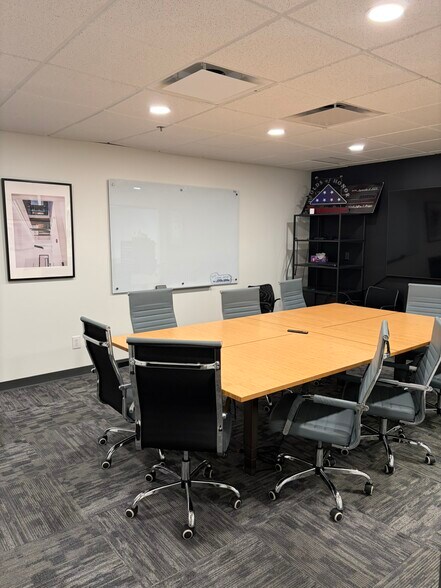 More Photos Of 4500 Brooktree Rd, Wexford Medical For Lease