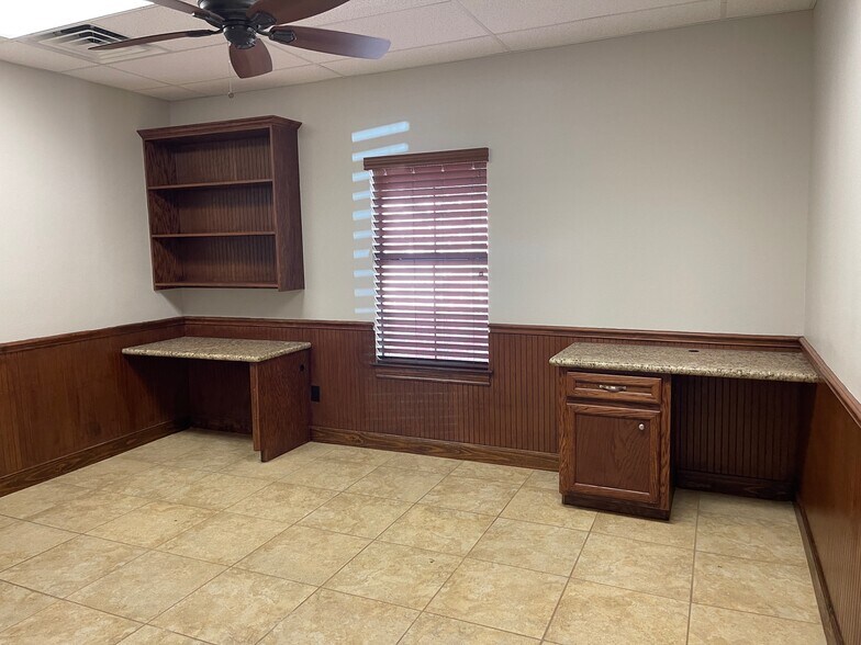 More Photos Of 24668 Kingsland Blvd, Katy Medical For Lease
