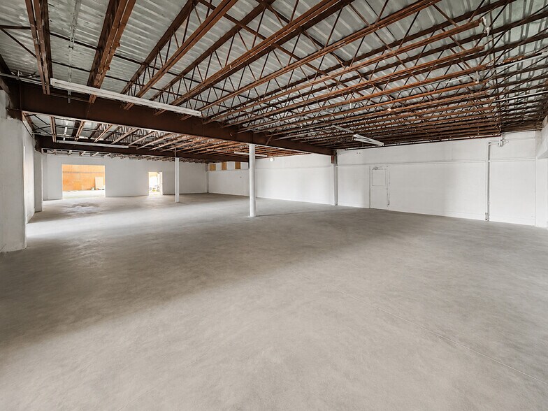 More Photos Of 3508 Wellsite Dr, Norman Distribution For Sale