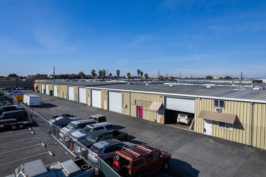 More Photos Of 557 Brunken Ave, Salinas Warehouse For Sale