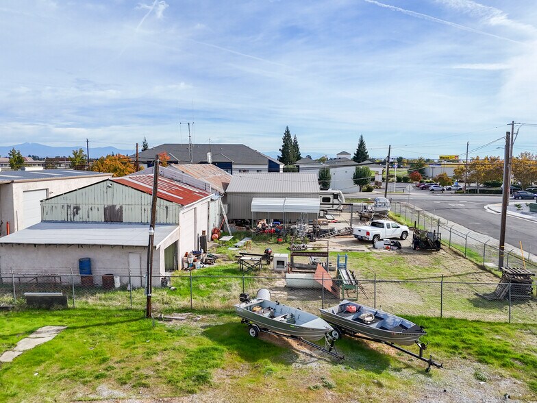 More Photos Of 5830 Caterpillar rd, Redding Industrial For Sale