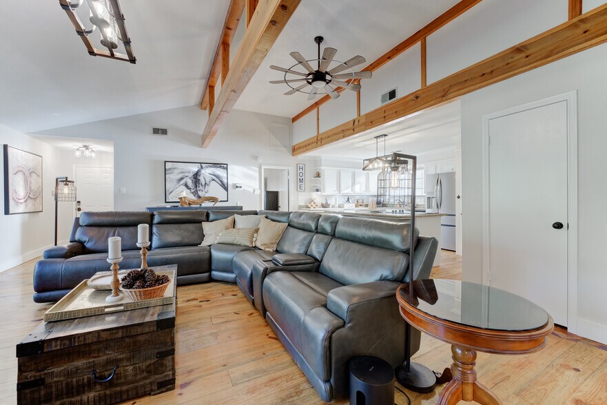 More Photos Of 19323 Belleau Wood Dr, Humble Flex For Sale