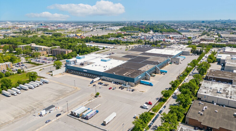 More Photos Of 11281-11299 Boul Albert-Hudon, Montréal Distribution For Lease