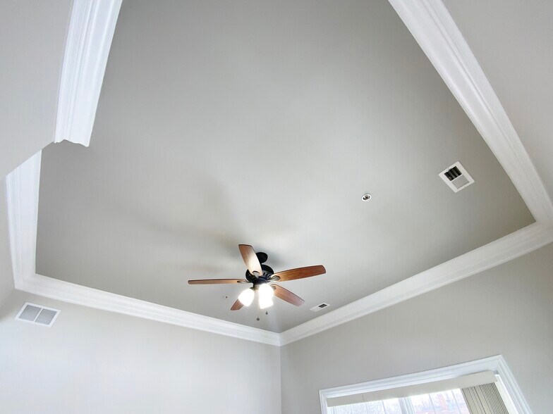 More Photos Of 219 White St, Frankfort Office Residential For Sale