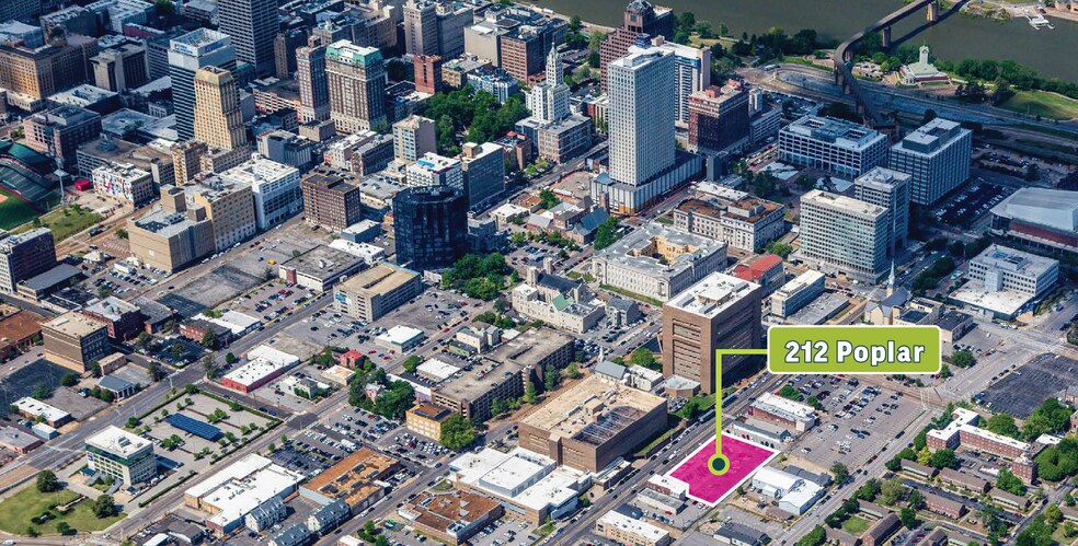 More Photos Of 212 Poplar Ave, Memphis Parking Lot For Sale